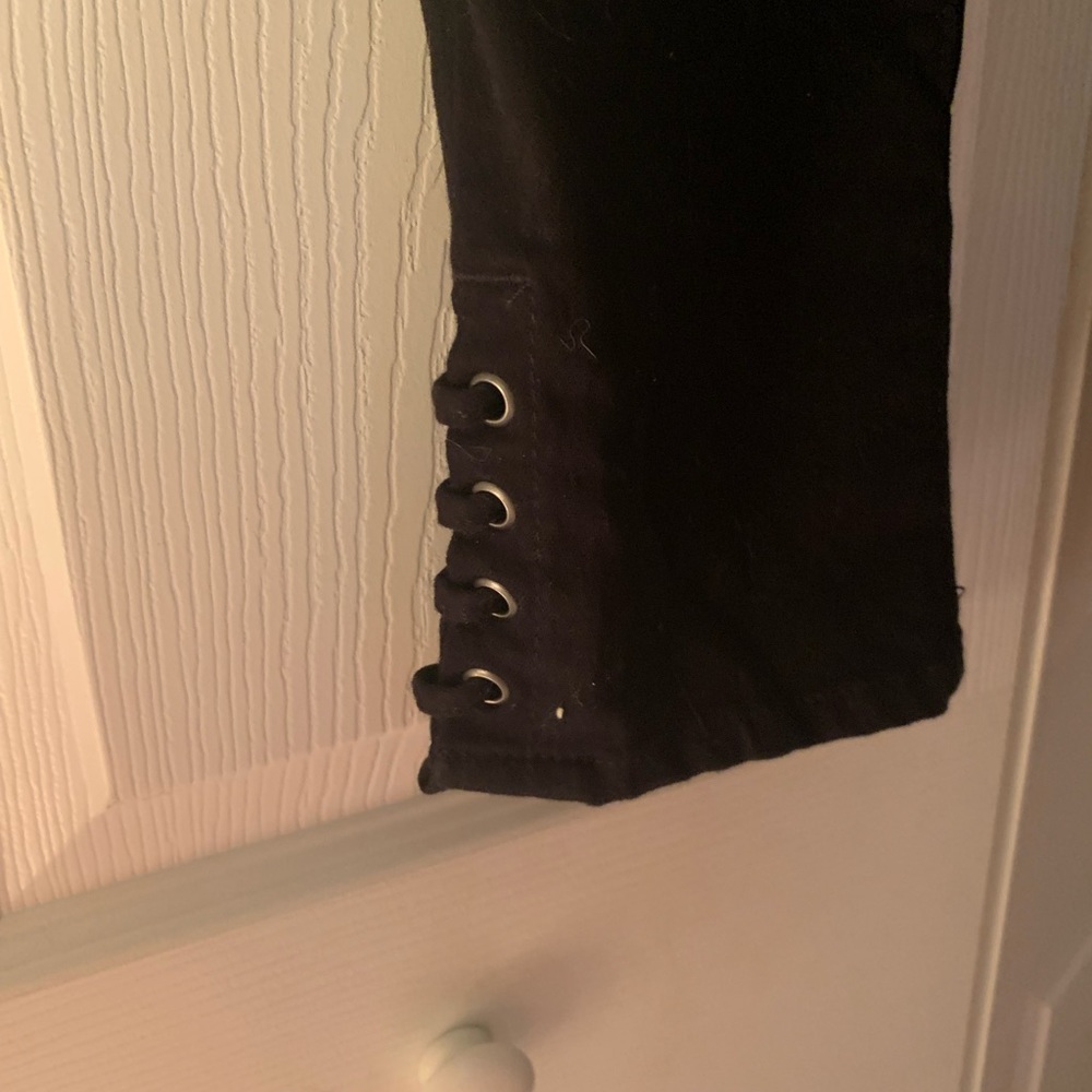 Women’s black pants